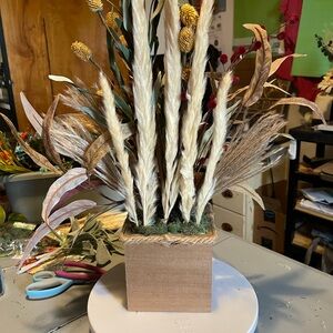 Gorgeous Handmade Farmhouse Style Floral